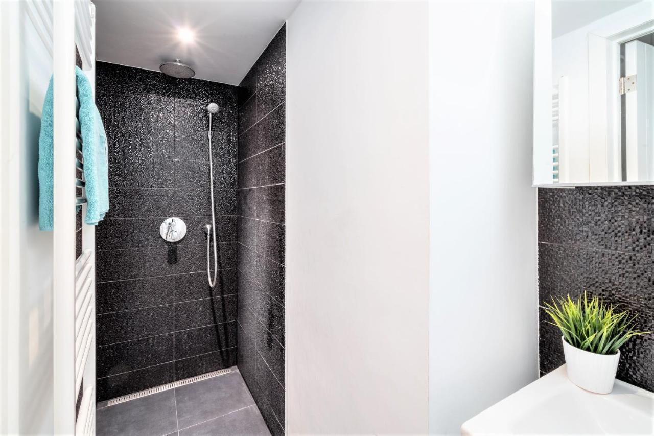 Beautiful Terrace Apartment In The Heart Of Антверпен Екстериор снимка